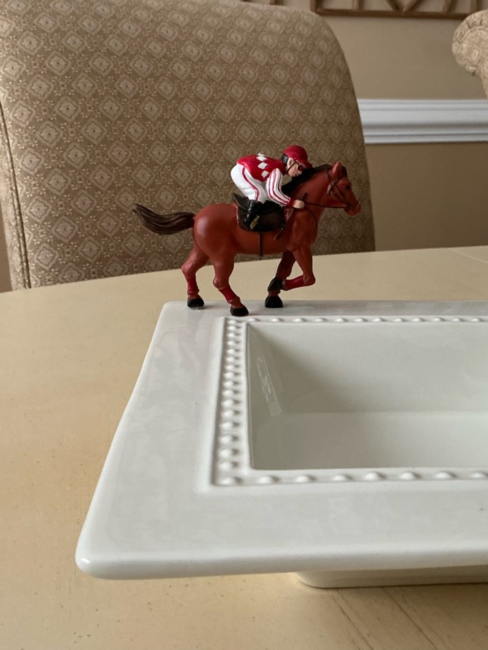 Race Horse and Jockey Platter Decoration 🐎